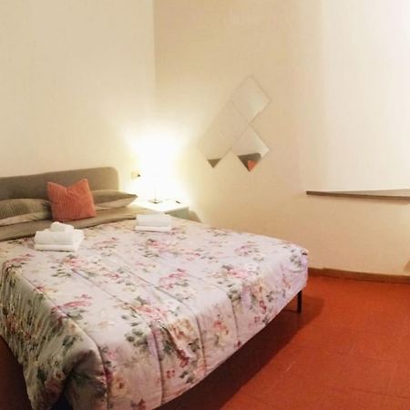 Cozy Apartment Near Train Station Florence Exterior photo